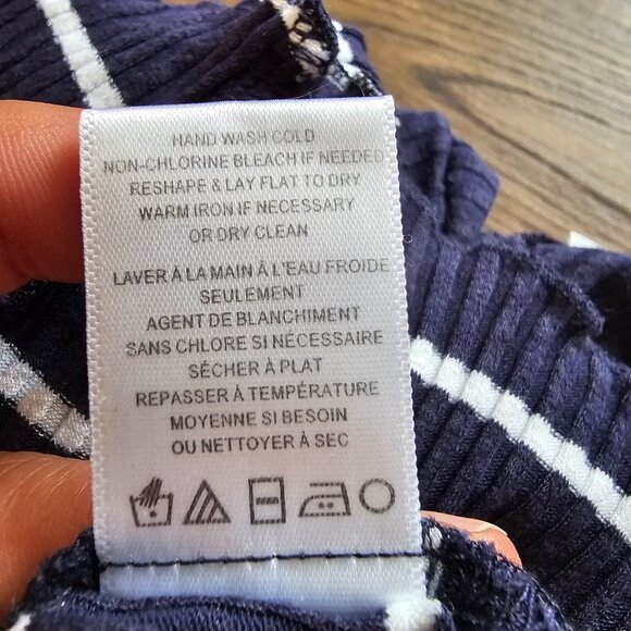 ALC Sabina Striped Stretchy Plunge Neckline Crop Top w Cap Sleeves, S, Blue &Wht - Picture 8 of 9